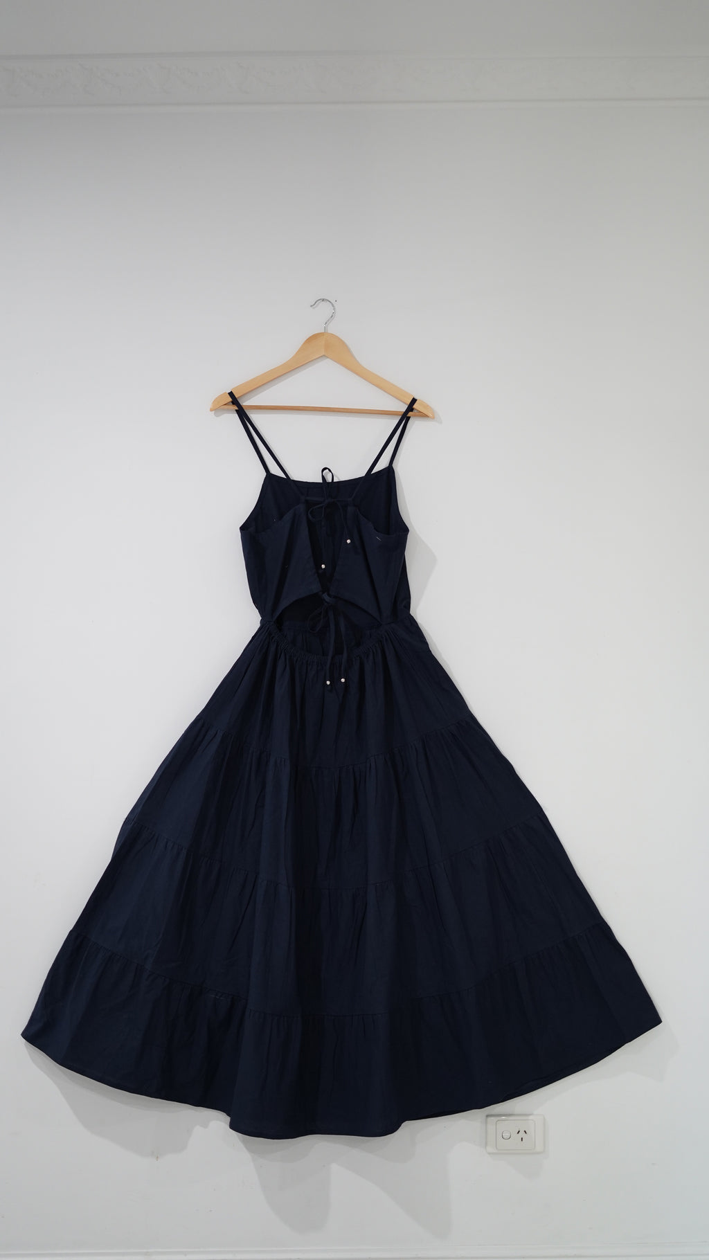Avira Noir Maxi Dress