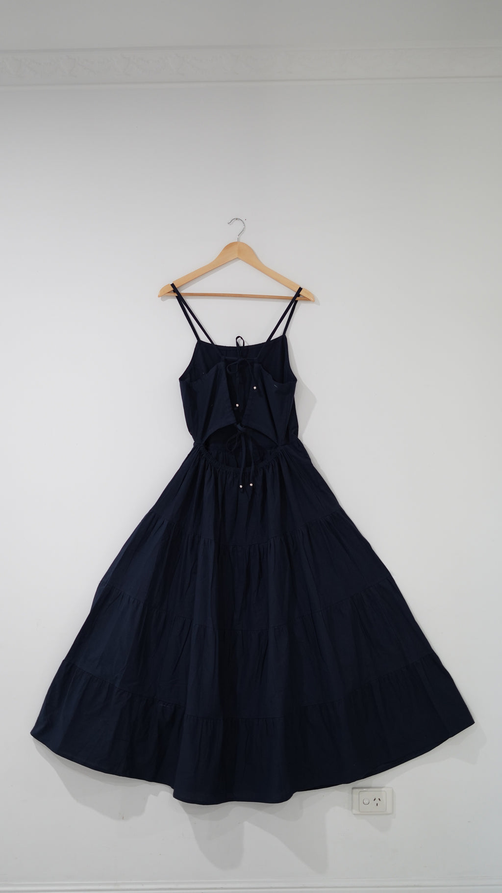 Avira Noir Maxi Dress