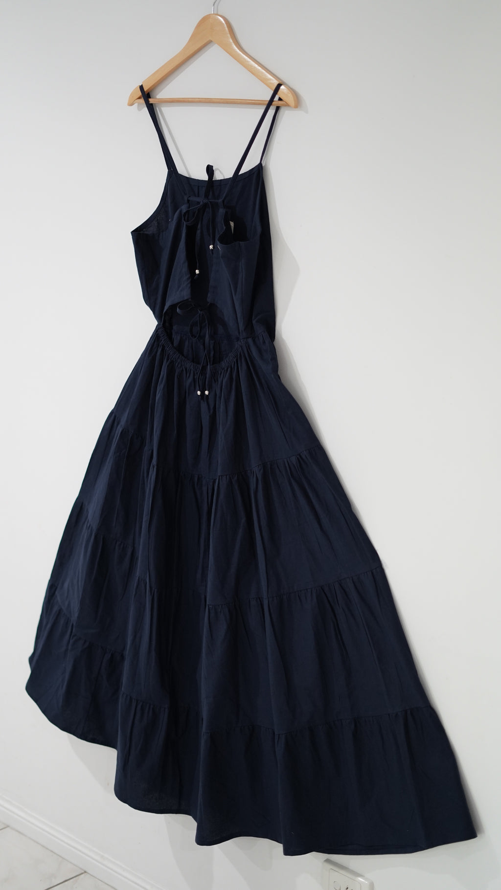 Avira Noir Maxi Dress